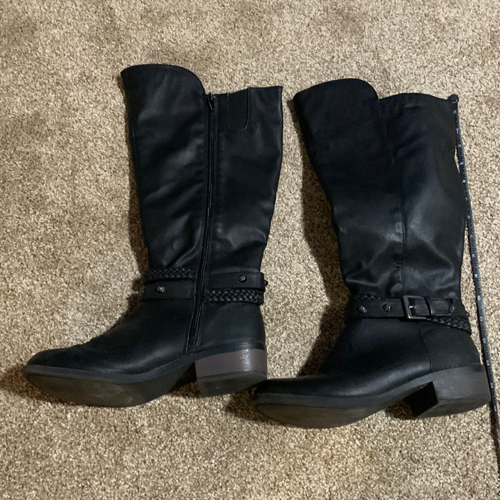 Black Boots